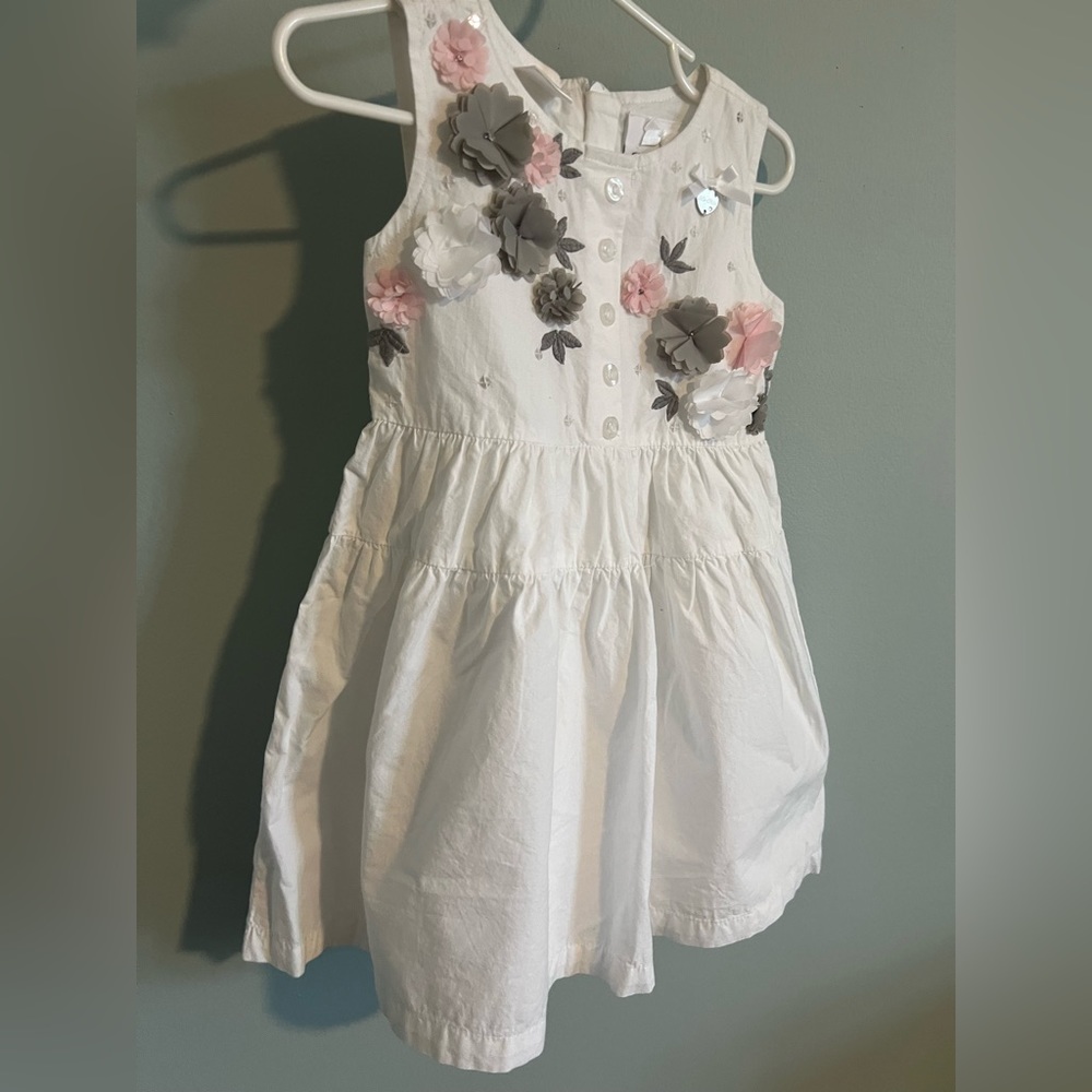 LE CHIC Girl's Tulle Dress with Flowers White, Sizes 2T  10o%cotton